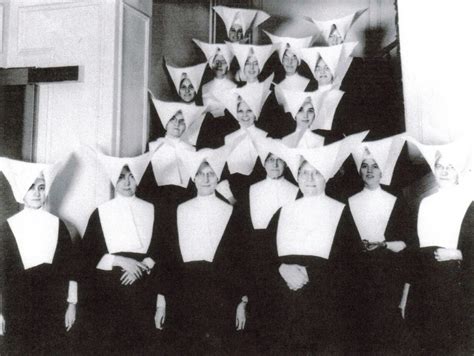 daughters of charity cornette pattern|Secrets of the Habit .